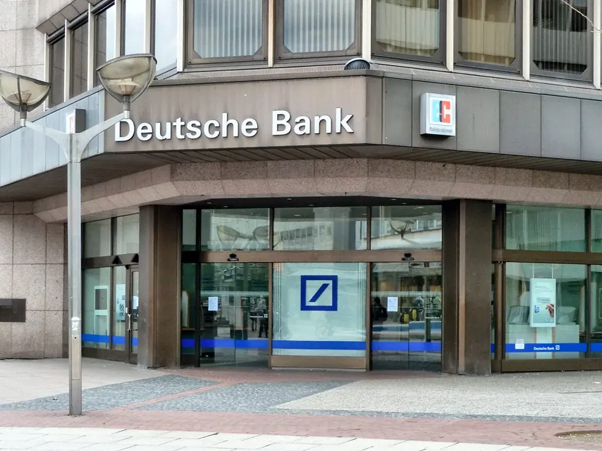 Eingangsbereich des Geschäftshauses an der Königstraße